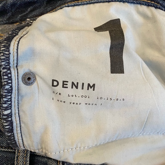 Current Elliot Cropped Straight Leg Jean - Picture 5 of 6